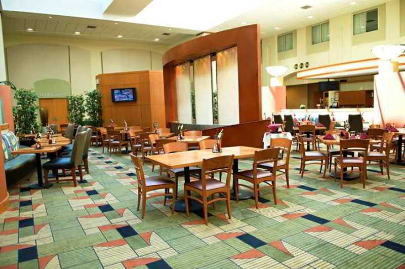 Embassy Suites Boston At Logan Airport Restaurant foto